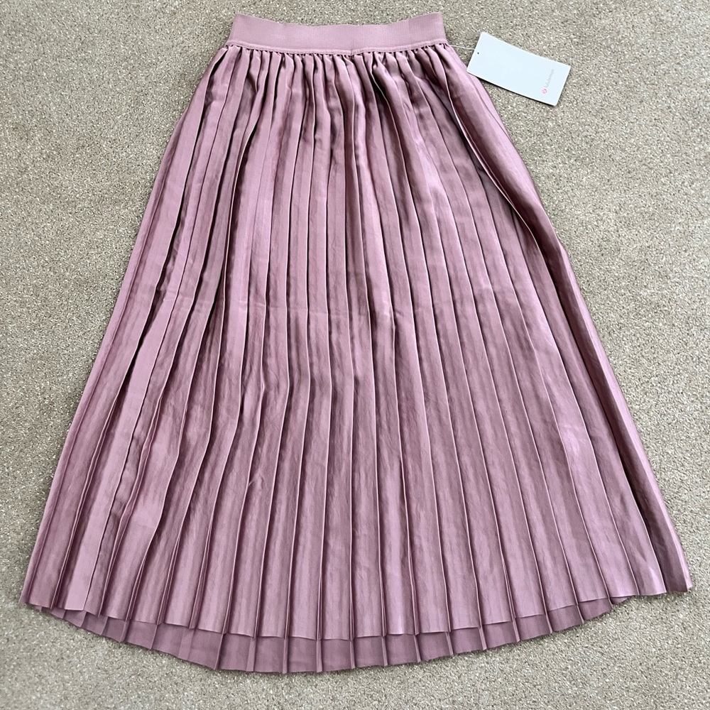 Brand new Lululemon satin pleated midi skirt women’s XS